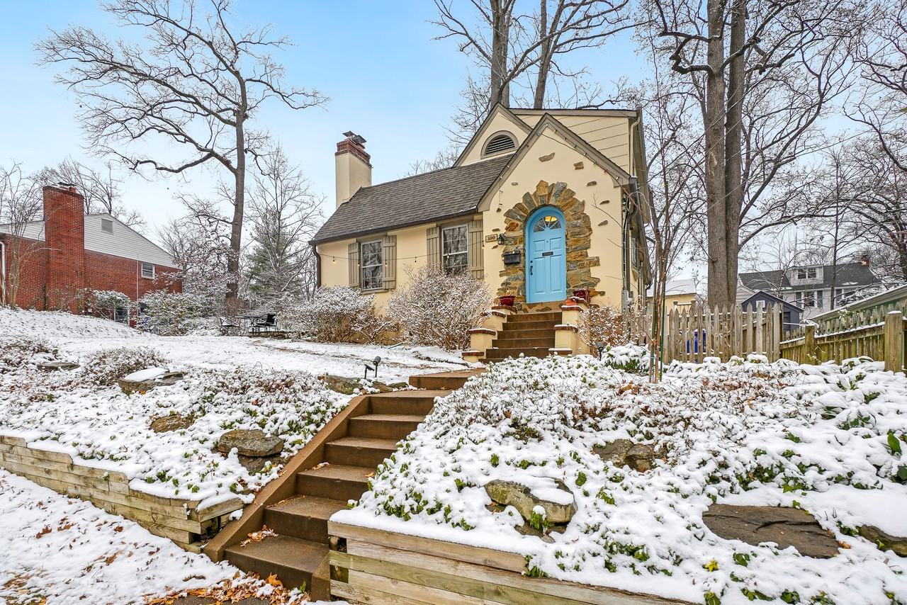 100 Sunnyside Road #B - Photo 2 of 21