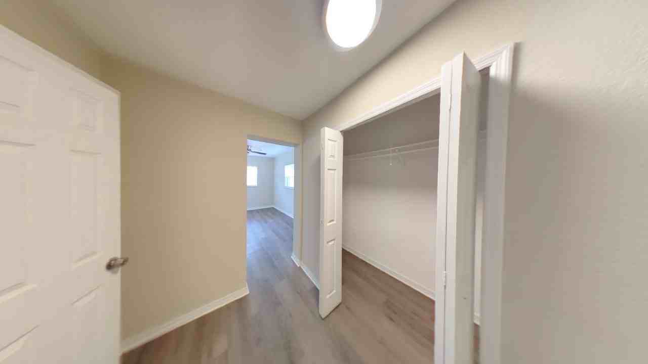 1620 Guinyard Way #NA - Photo 6 of 14