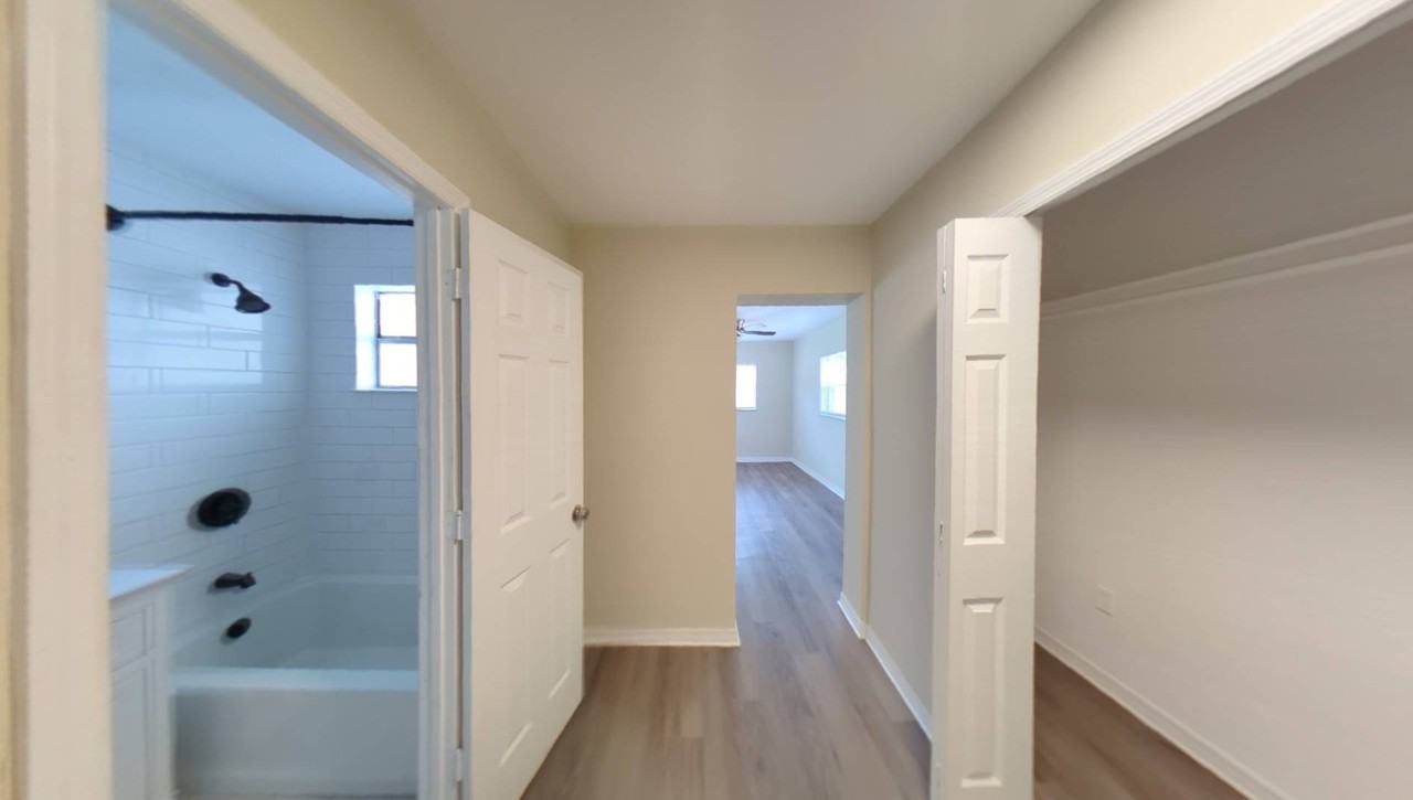 1620 Guinyard Way #NA - Photo 7 of 14