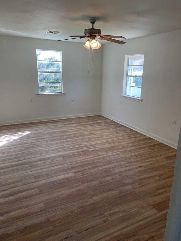 1117 Evergreen Dr #NA - Photo 5 of 20