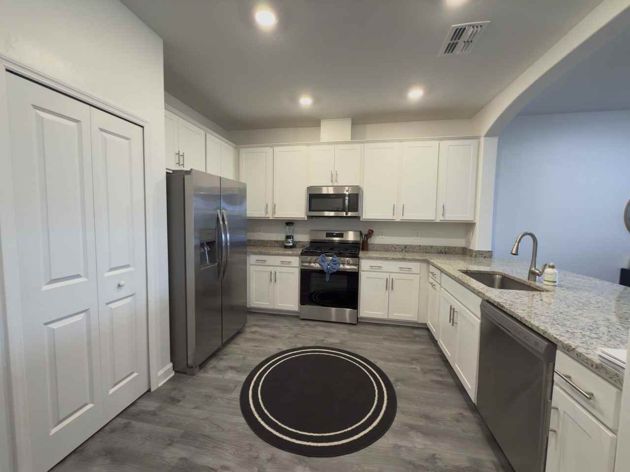 5523 Sapphire Stone Cv #1 - Photo 7 of 23