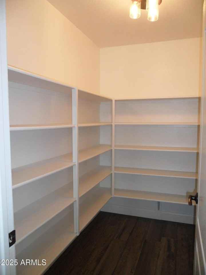 7864 E Osage Ave - Photo 7 of 24