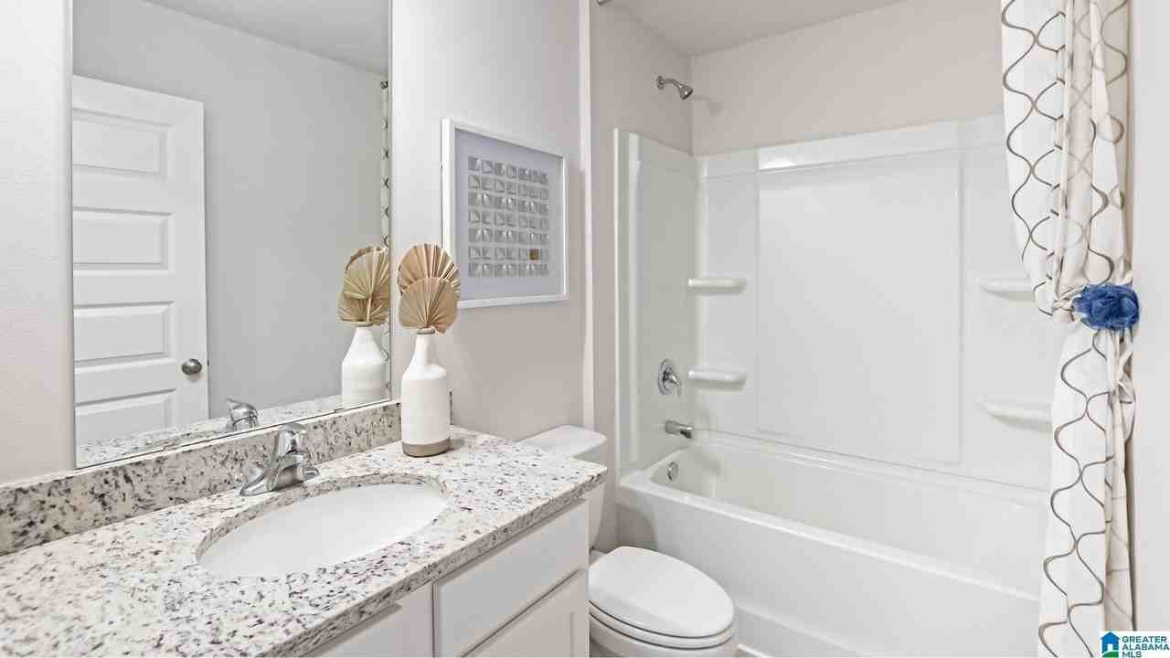 136 Aberdeen Loop - Photo 4 of 14