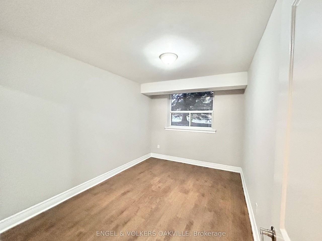 90 Twenty Fifth Street 32 - Photo 5 of 7