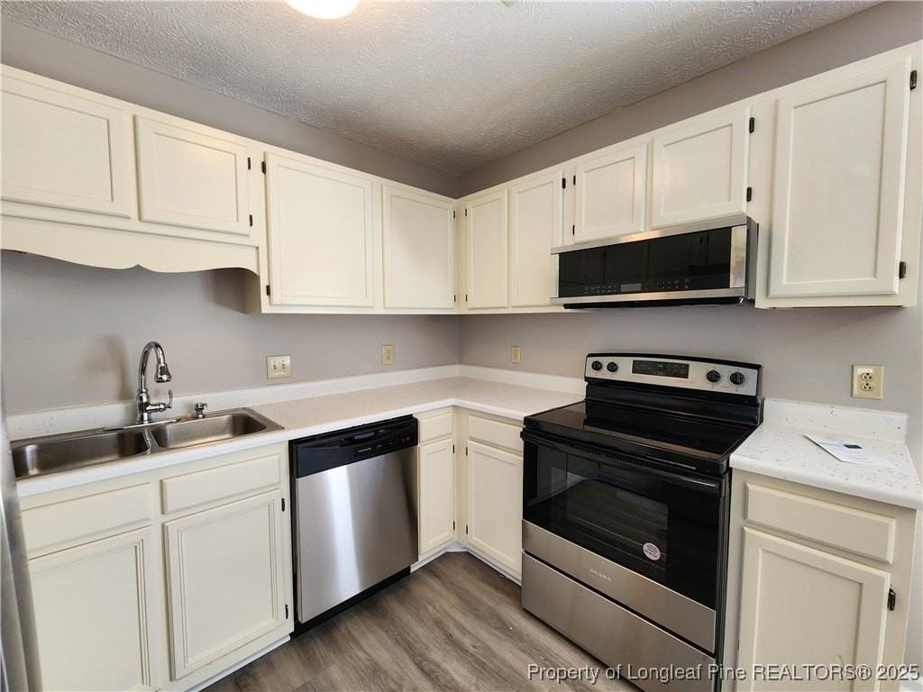 2908 Rosemeade Dr - Photo 4 of 18