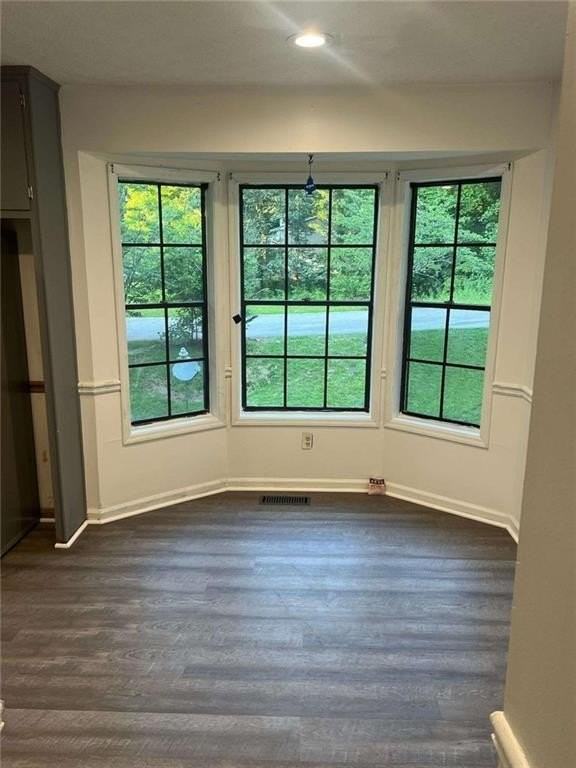 3145 Malvern Dr - Photo 3 of 15