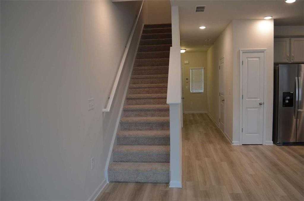 4261 Notting Hill Dr Sw - Photo 4 of 9