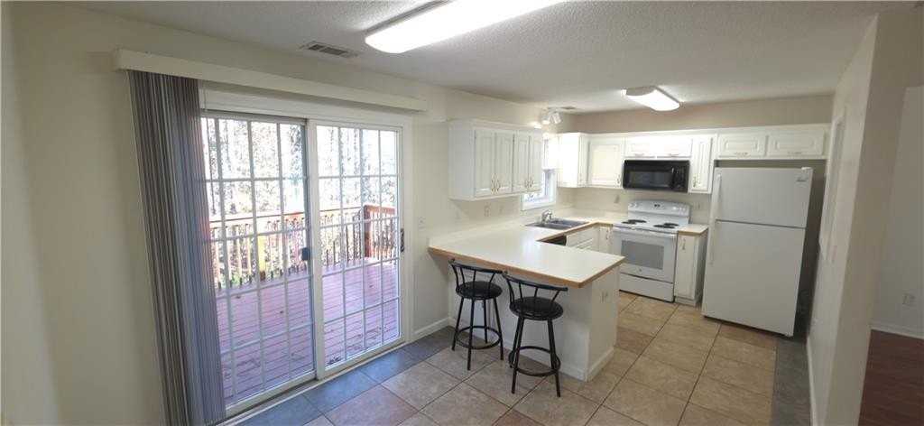 2784 James Henry Dr - Photo 4 of 20