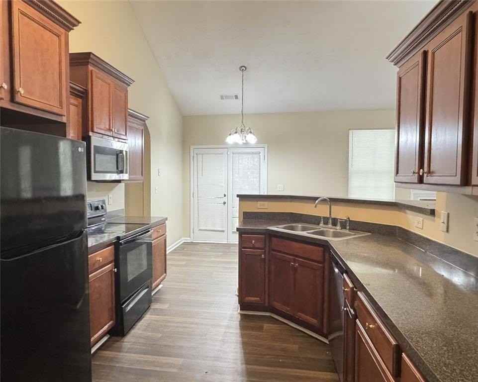 5736 Lakeside Dr - Photo 3 of 16