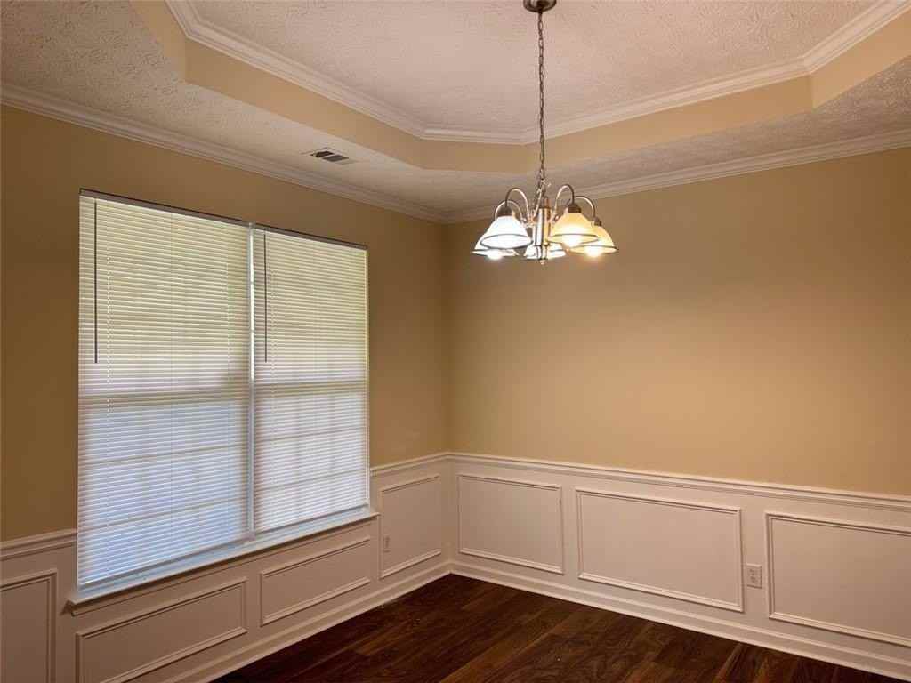 5736 Lakeside Dr - Photo 5 of 16