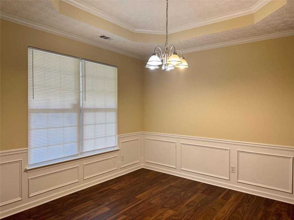 5736 Lakeside Dr - Photo 6 of 16