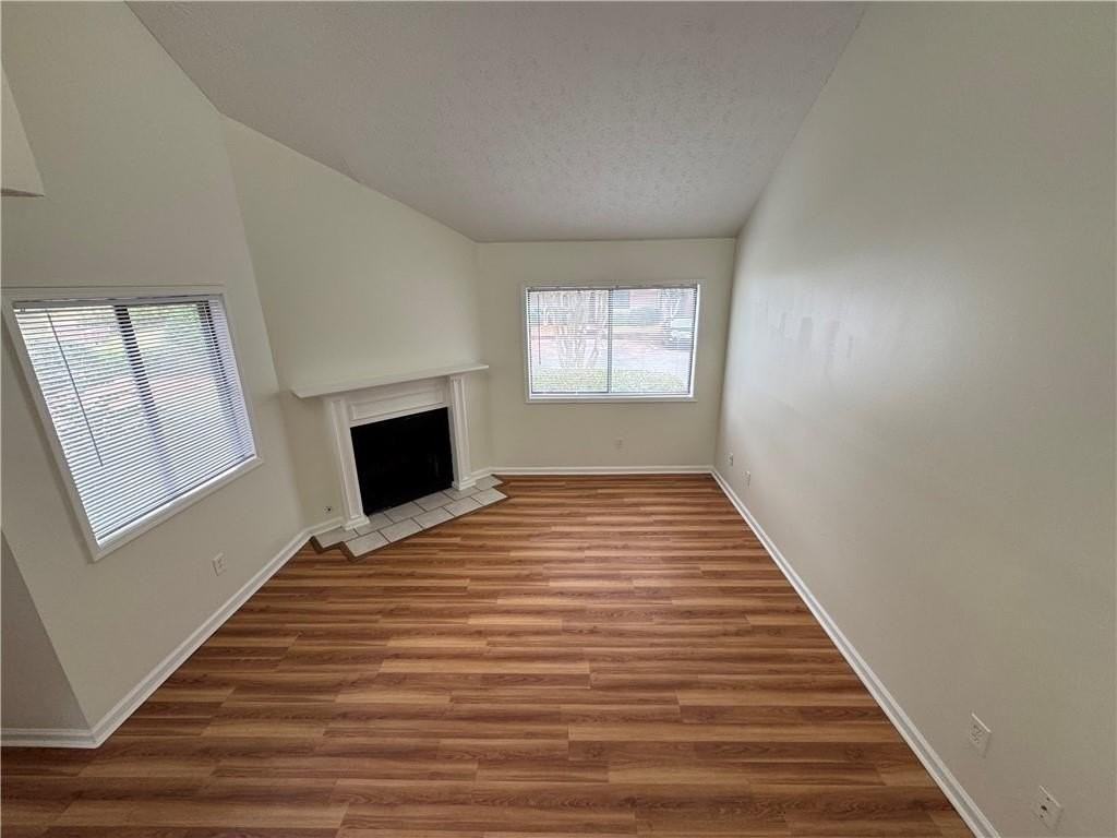 2004 Parkaire Xing - Photo 5 of 24