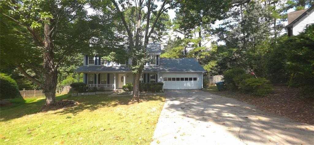 6601 Brittwood Way - Photo 2 of 18