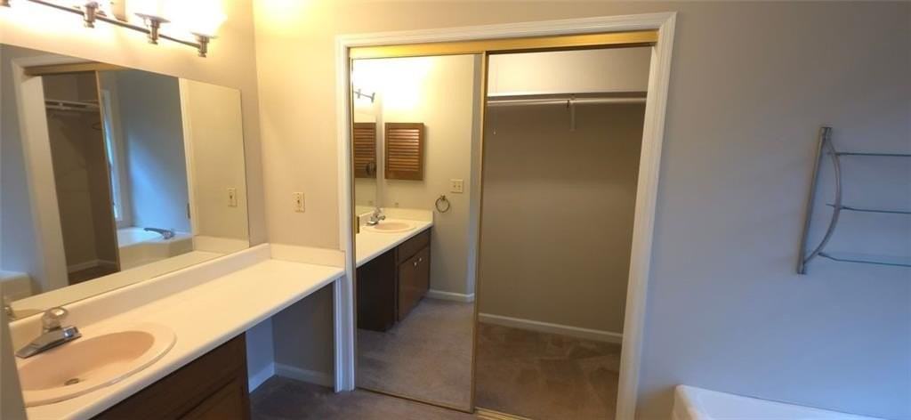 6601 Brittwood Way - Photo 6 of 18