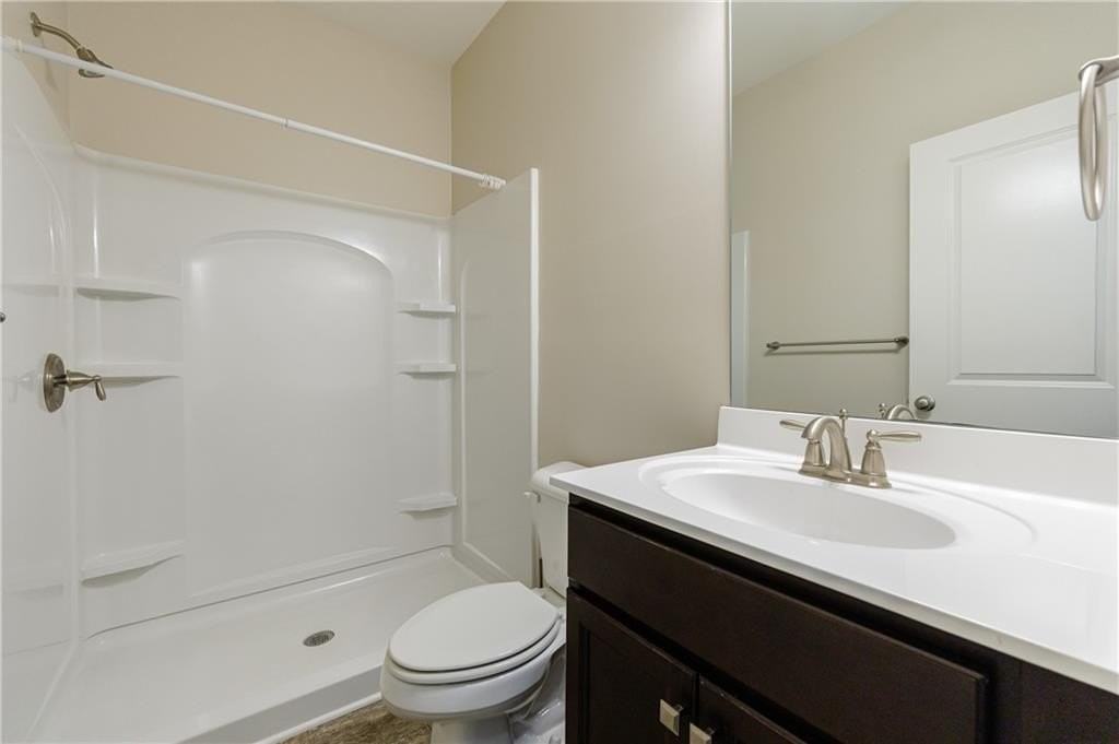 5830 Broadway Ln - Photo 7 of 37