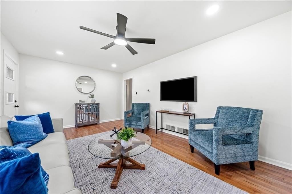 801 N Evelyn Pl Nw - Photo 4 of 28