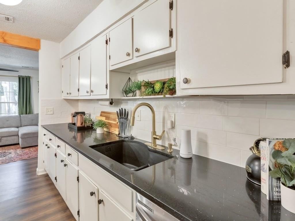 2790 Farmstead Rd Se - Photo 7 of 30