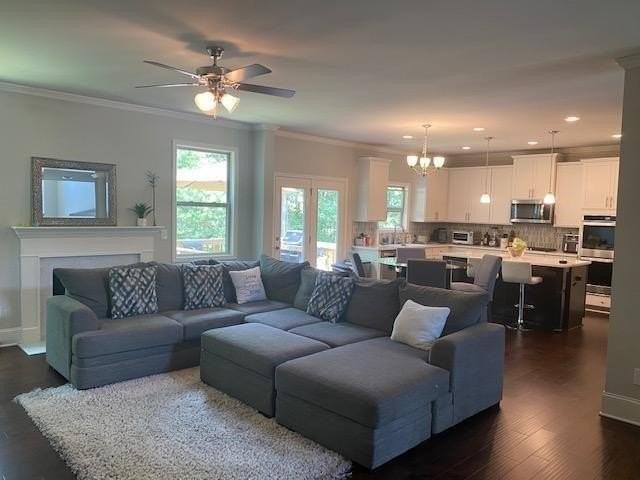 1846 Hamilton Lake Pkwy - Photo 2 of 15