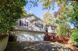 featured image of 2470 Cambridge Hills Rd