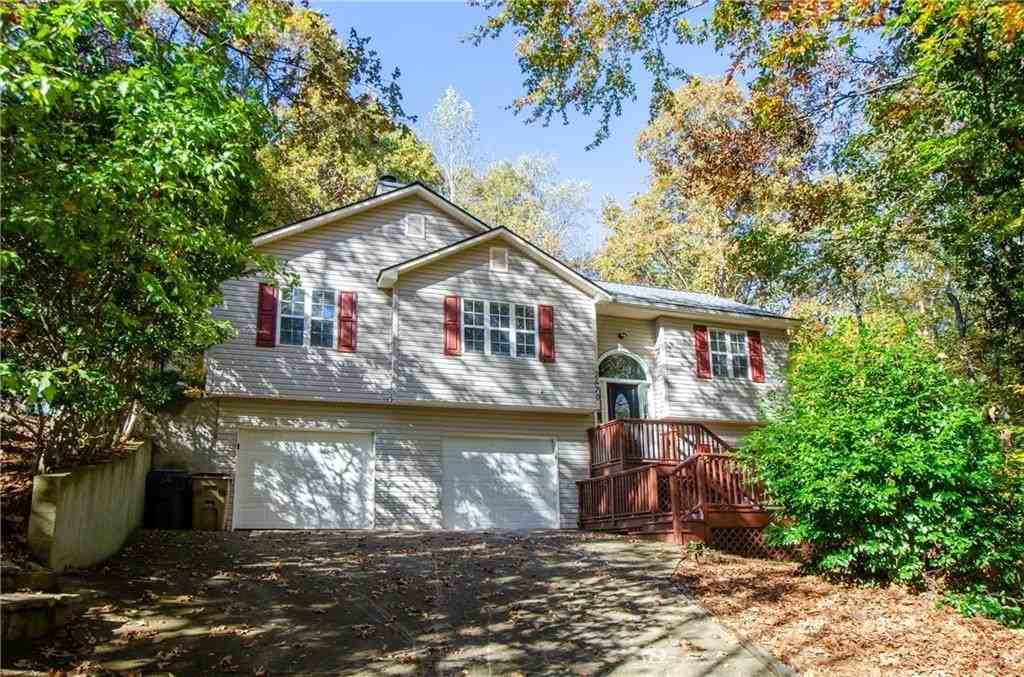 2470 Cambridge Hills Rd - Photo 3 of 42