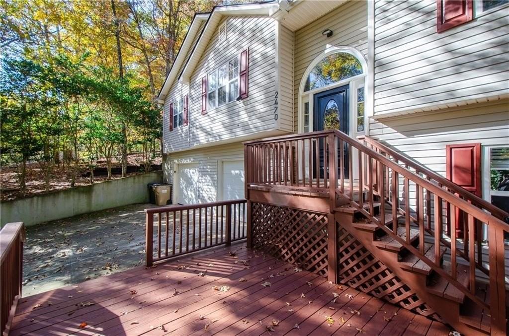 2470 Cambridge Hills Rd - Photo 5 of 42