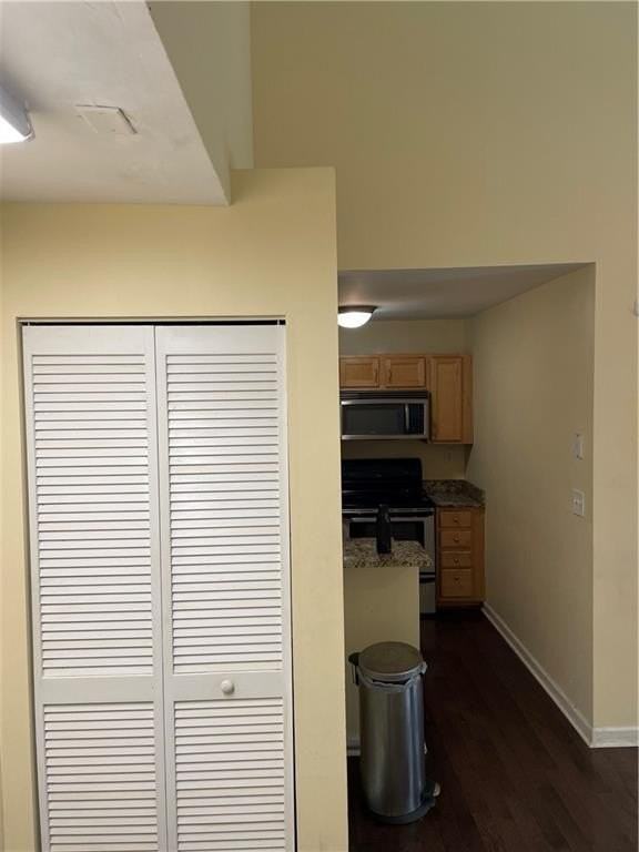 1031 State St Nw Apt 205 #205 - Photo 7 of 21