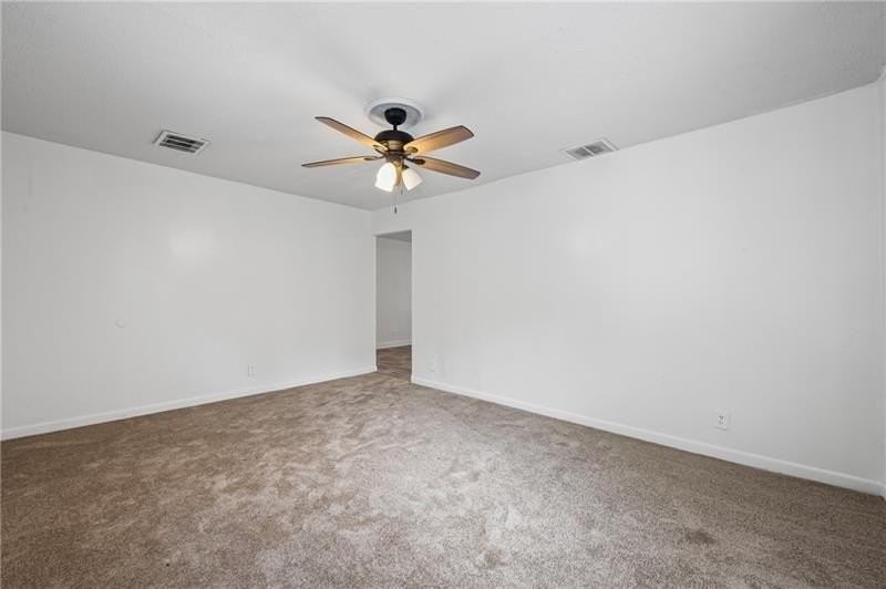 305 Banberry Dr Se - Photo 6 of 25