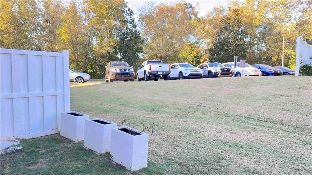 6243 Shoreview Cir - Photo 4 of 45