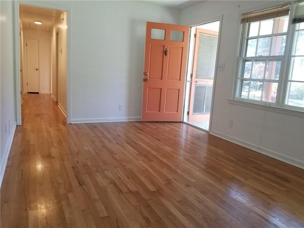 2467 Woodside Way - Photo 5 of 25