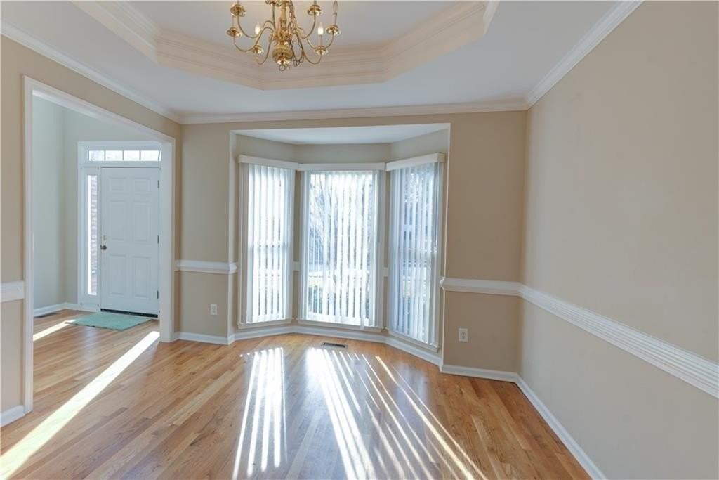 1474 Lake Heights Cir - Photo 2 of 32