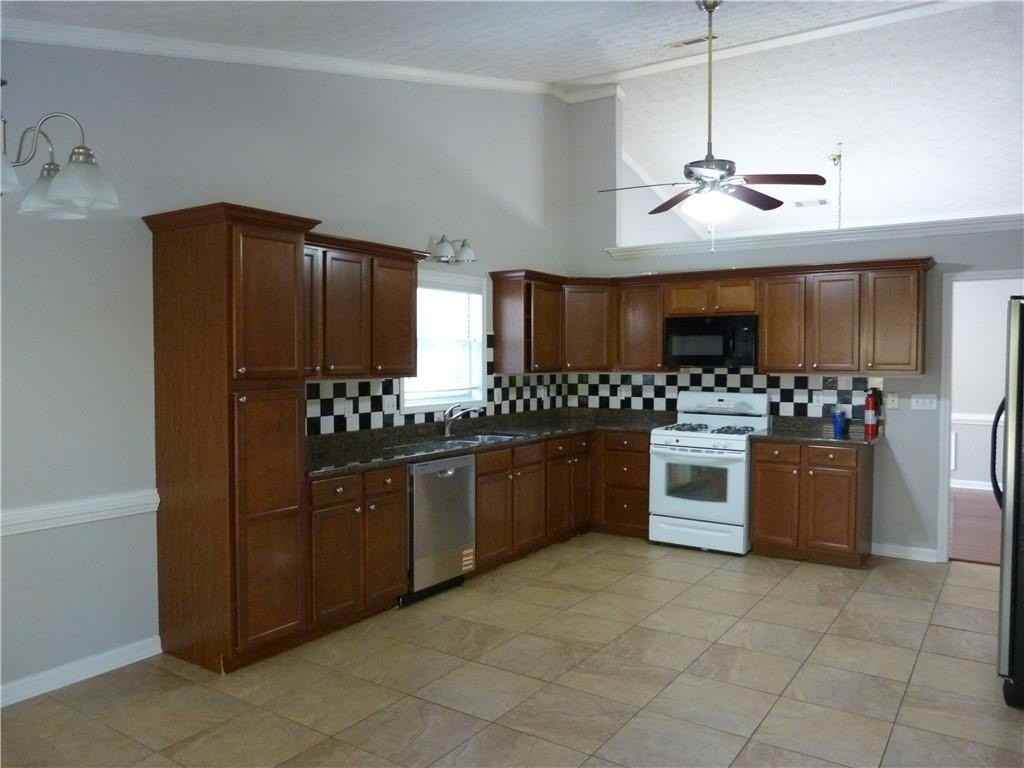 759 Steffi Ct - Photo 5 of 7