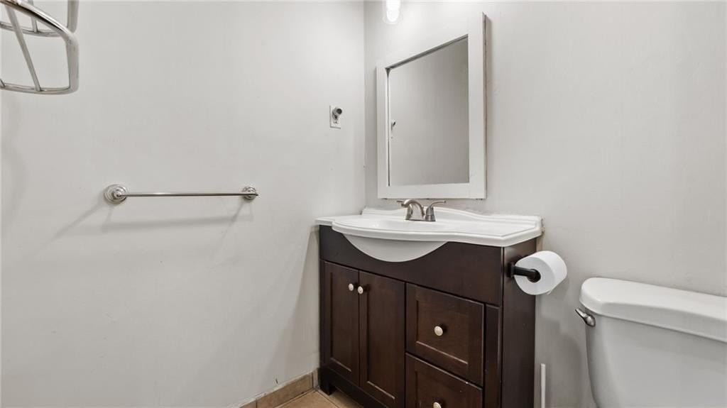 2787 Parliament Ct - Photo 5 of 16