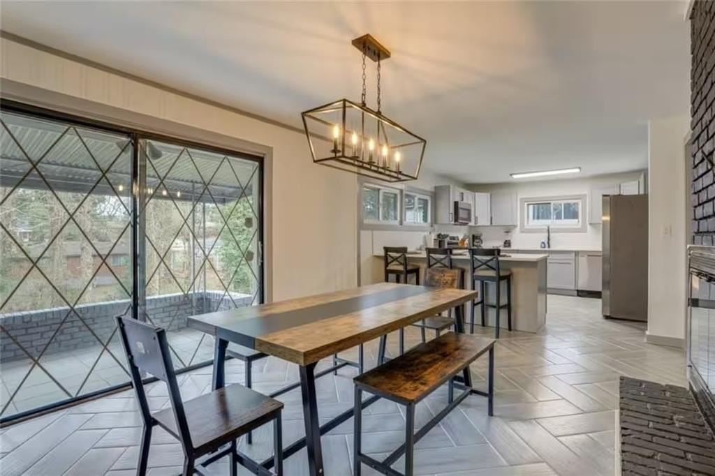 1944 Cindy Dr - Photo 7 of 22