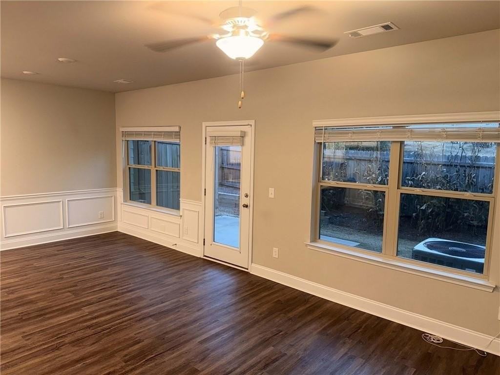 480 Rockfern Ct - Photo 6 of 32