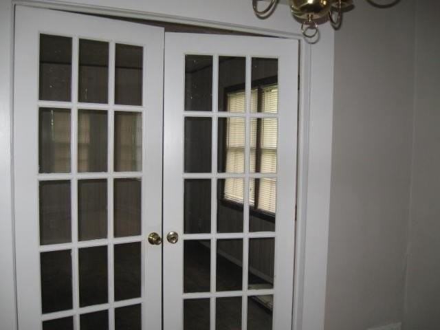 2128 Morris Ave - Photo 4 of 5