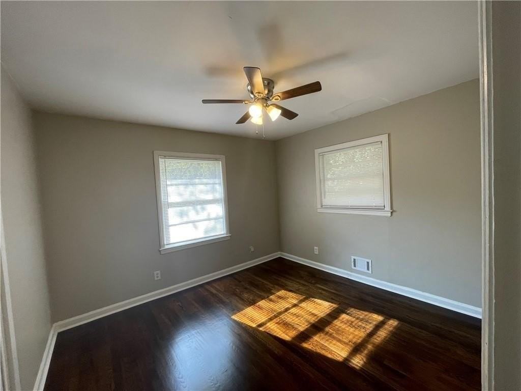 3043 Glendale Ct - Photo 6 of 9