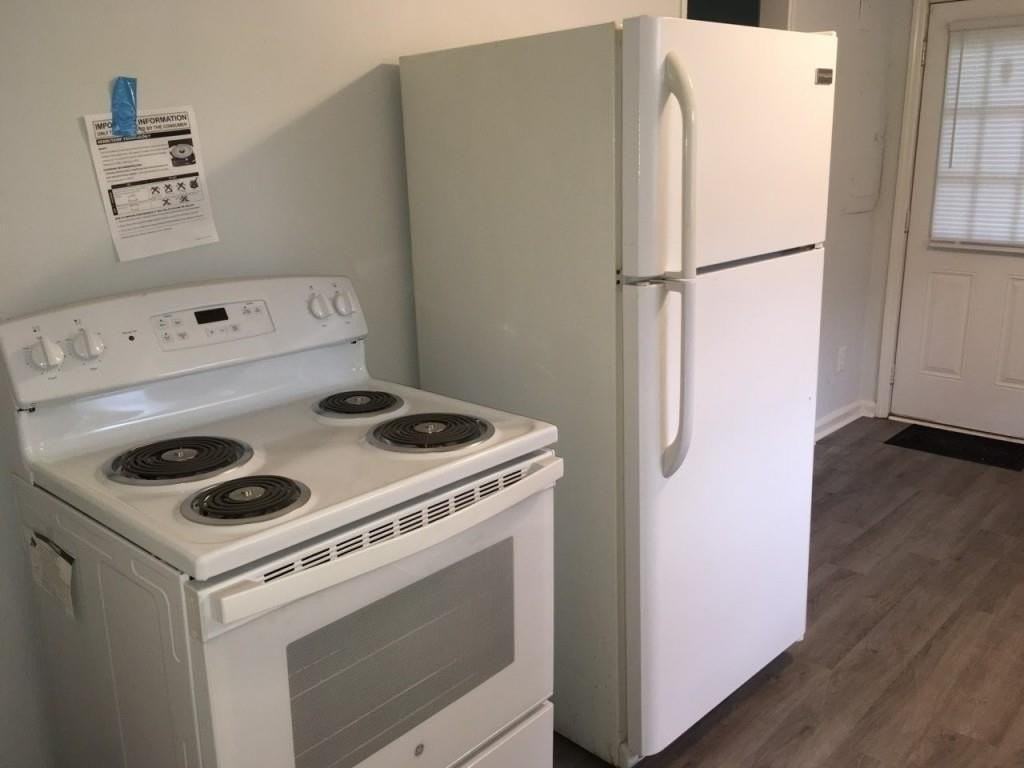 2335 Scotty Cir - Photo 2 of 9