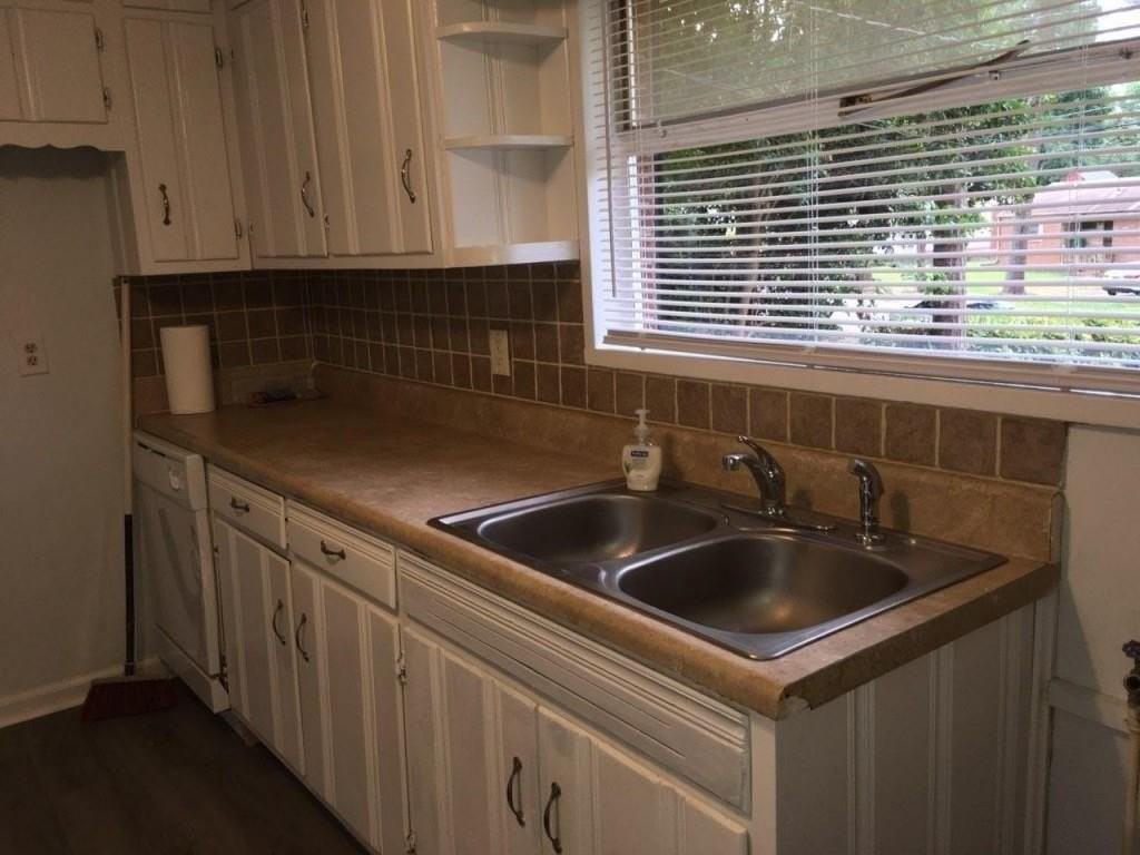 2335 Scotty Cir - Photo 3 of 9