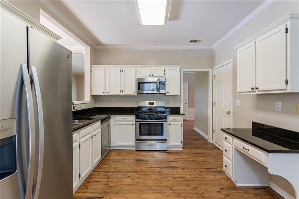 10175 Barston Ct - Photo 3 of 22