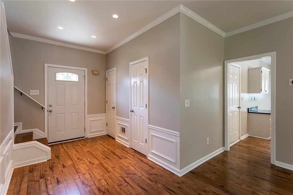 10175 Barston Ct - Photo 4 of 22