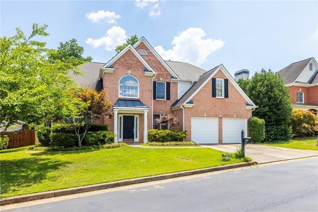 2631 E Madison Dr - Photo 2 of 50