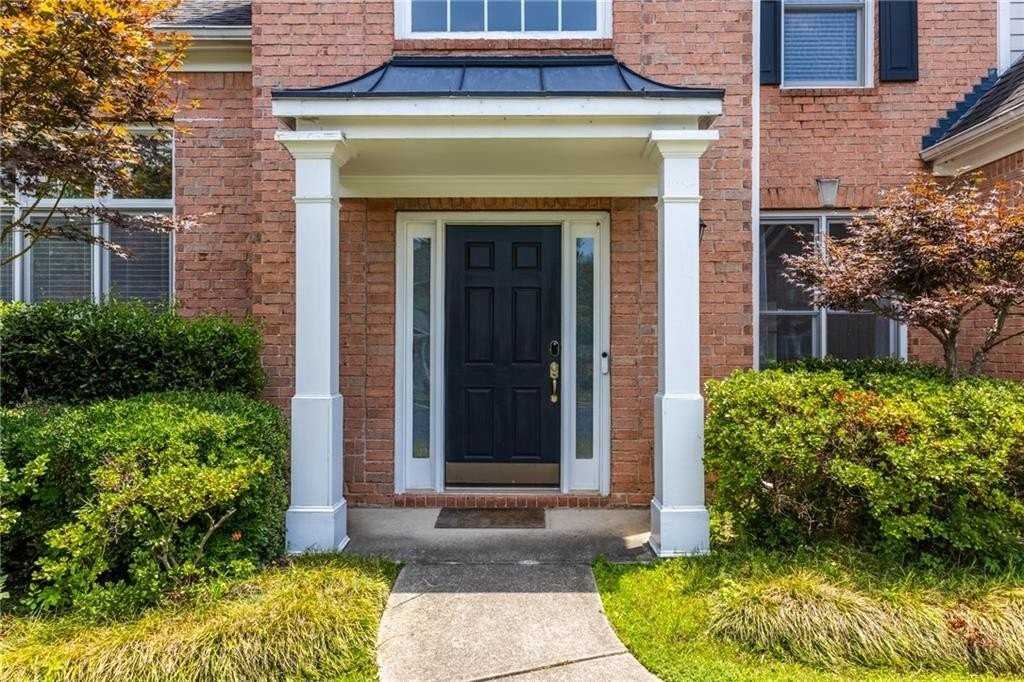 2631 E Madison Dr - Photo 4 of 50