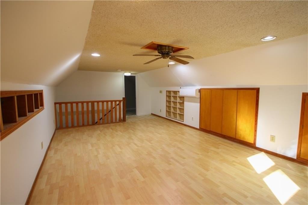 105 Homeport Dr - Photo 3 of 14