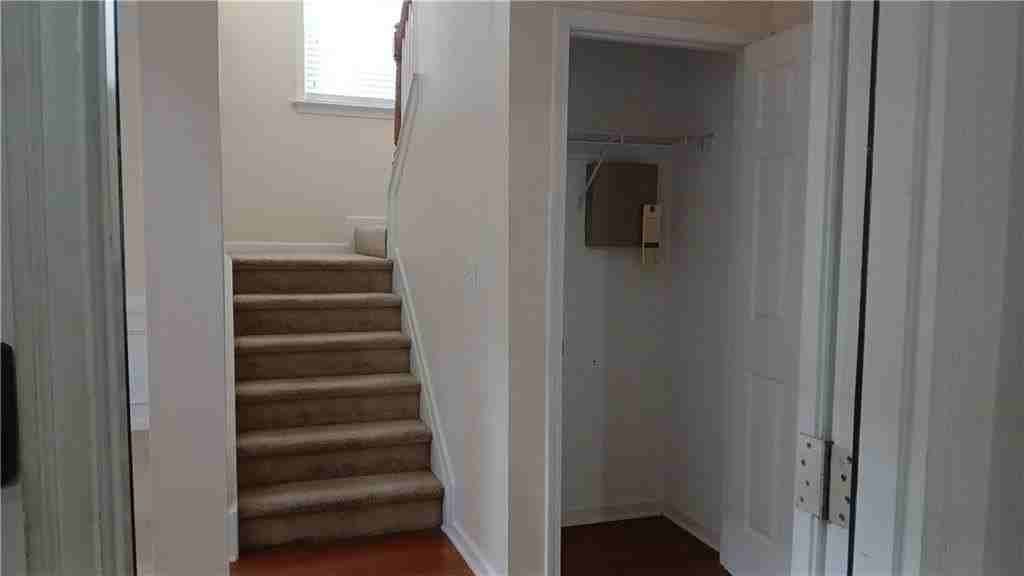 5966 Haddon Pl Se - Photo 6 of 35