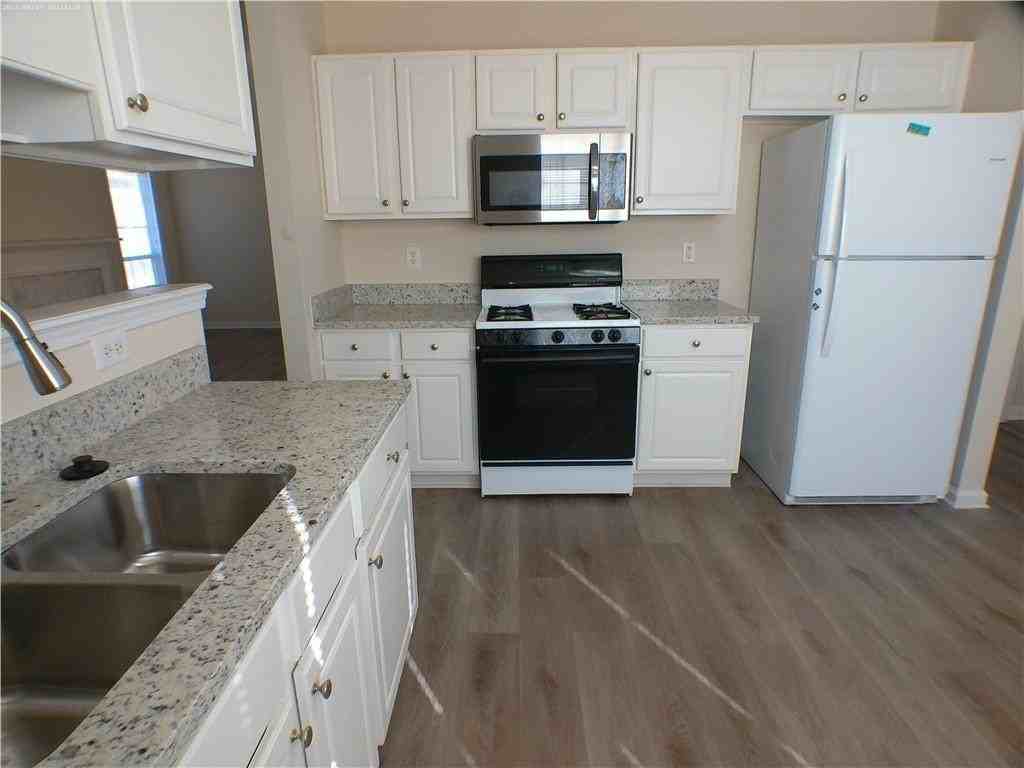 3277 Crossfield Ln - Photo 6 of 12