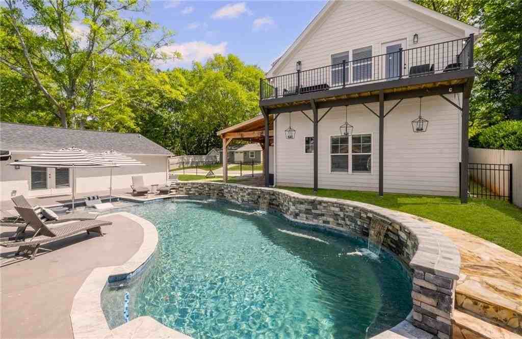 8175 Main St - Photo 3 of 50