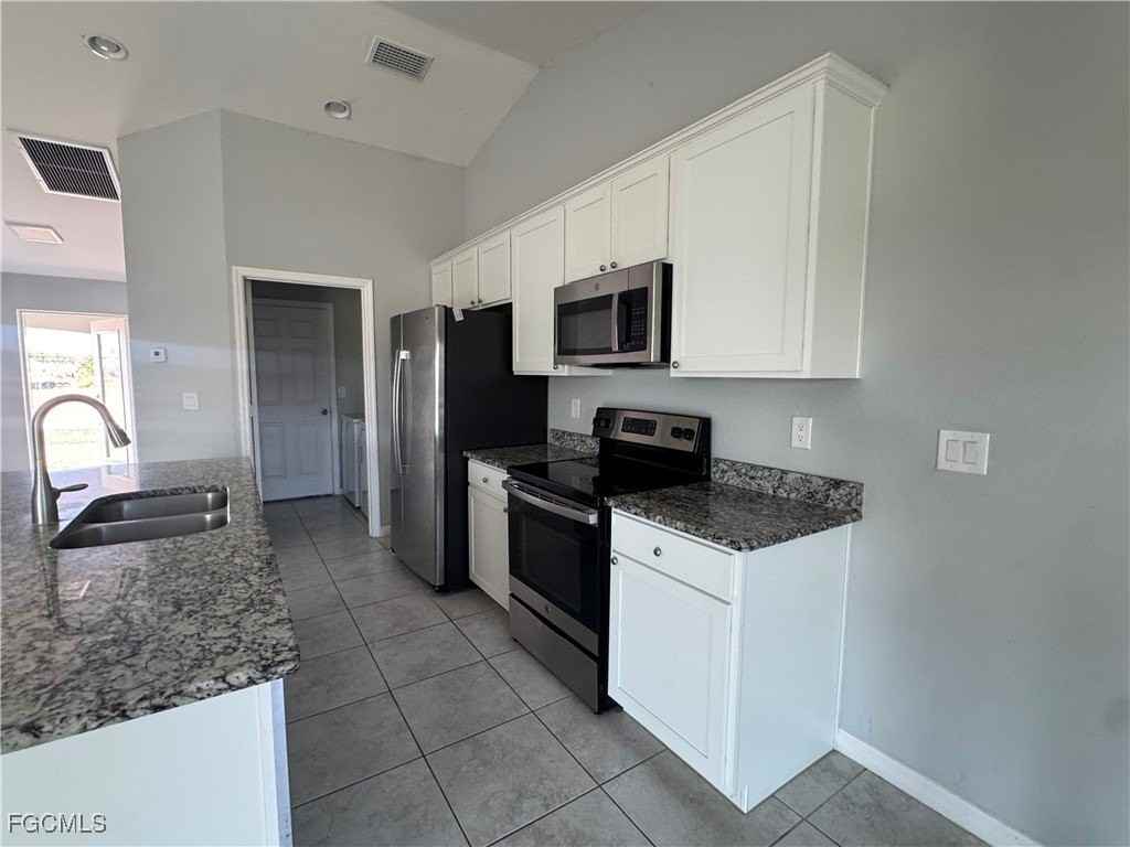 3803 Ne 9th Pl - Photo 7 of 9