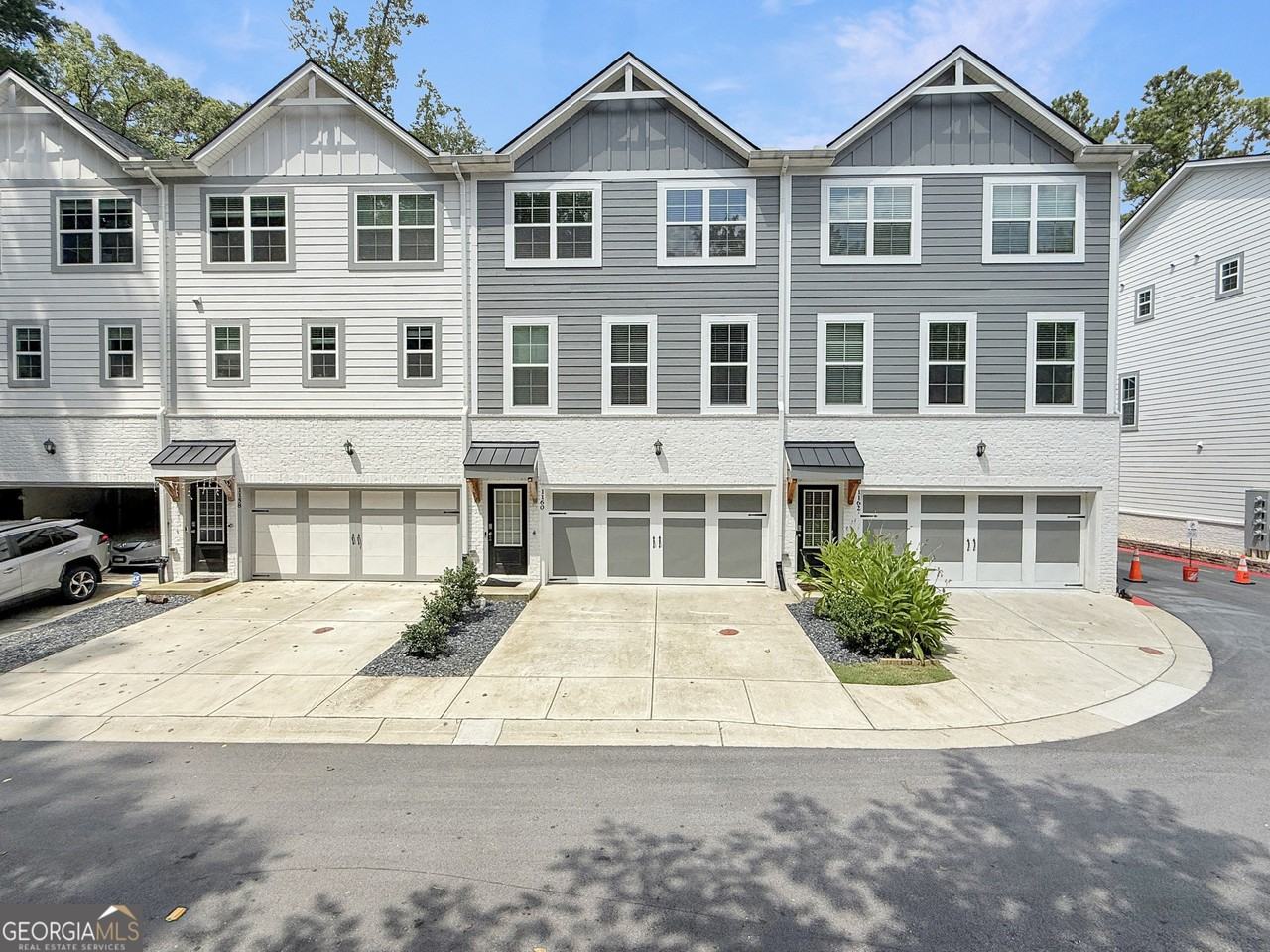 1160 Kendron Ln Unit 16 #16 - Photo 2 of 40