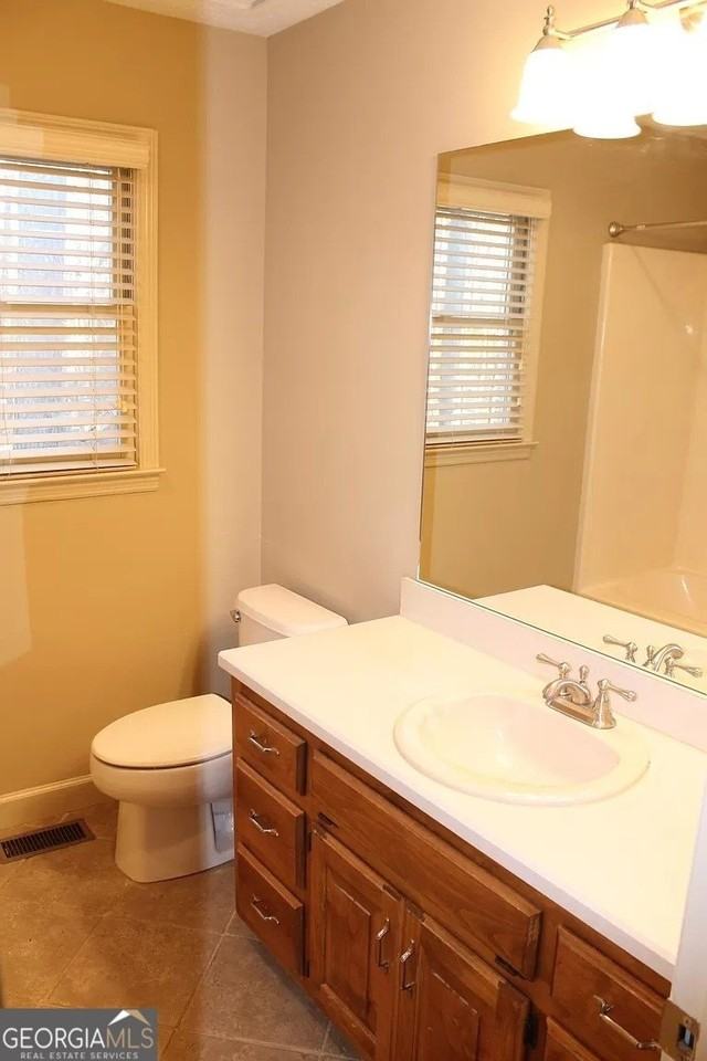 5745 Hendrix Rd - Photo 6 of 18