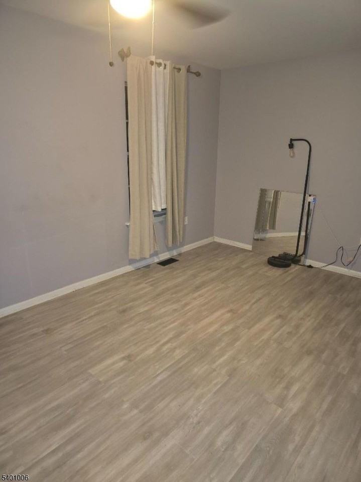 754 Darlington Dr - Photo 4 of 7